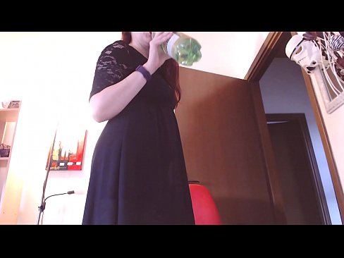 ❤️ Isang sunud-sunod na alipin na mahilig sa marumi at masarap na panty ang napilitang magsalsal matapos mapanood ang video na ito! super porn sa amin ☑