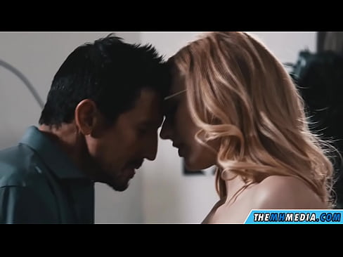 ❤️ Romantikong pakikipagtalik sa isang slutty blonde super porn sa amin ☑