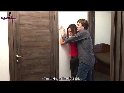 ❤️ Sexy Realtor Sensually Jerks Kanyang Puke at Fucks Habang Nagbebenta ng Kanyang Apartment - Krempai super porn sa amin ☑